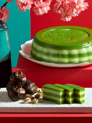 Pistachio Coconut Water Chestnut Cake 7 Inch